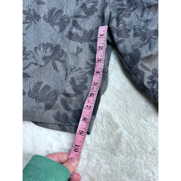 Travis Mathew heather gray hybrid leaves print Inlet golf shorts mens size 40 - Picture 5 of 5